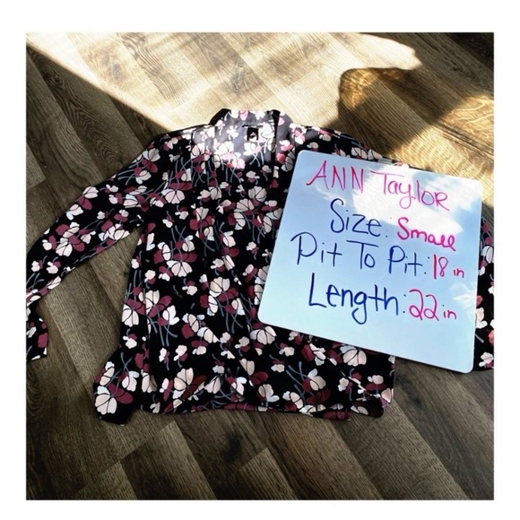 ANN TAYLOR Floral Blouse - Picture 4 of 5